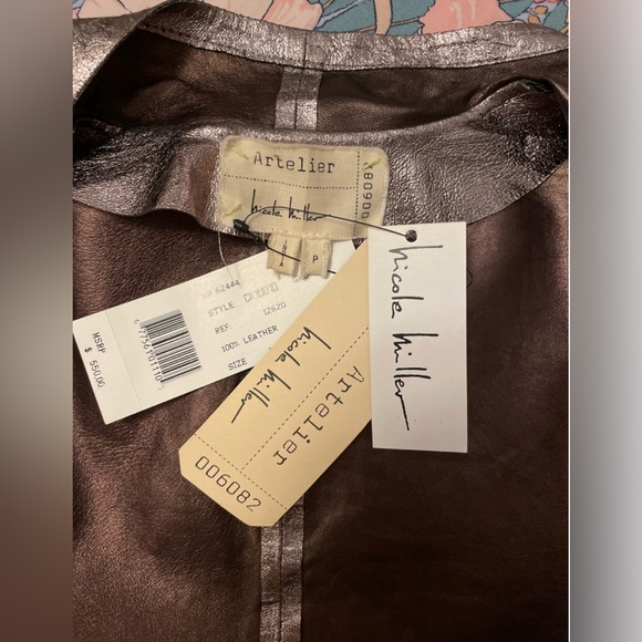 NWT Artelier Nicole Miller 100% lamb leather drapey jacket. Size P (XS.) - Picture 5 of 5
